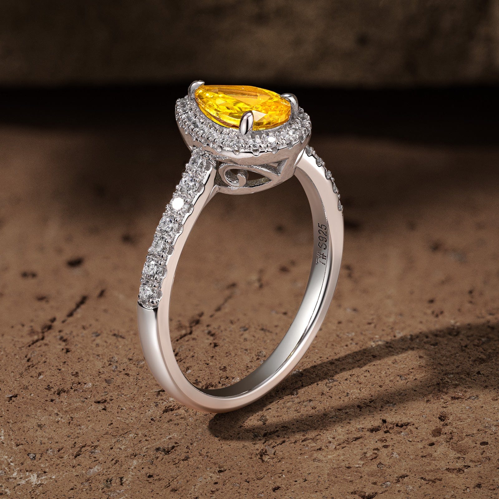 The Queen Halo Engagement Ring - 1.01 Carat 14K White Gold with a Pear Brillant Cut Lab-Grown Diamond